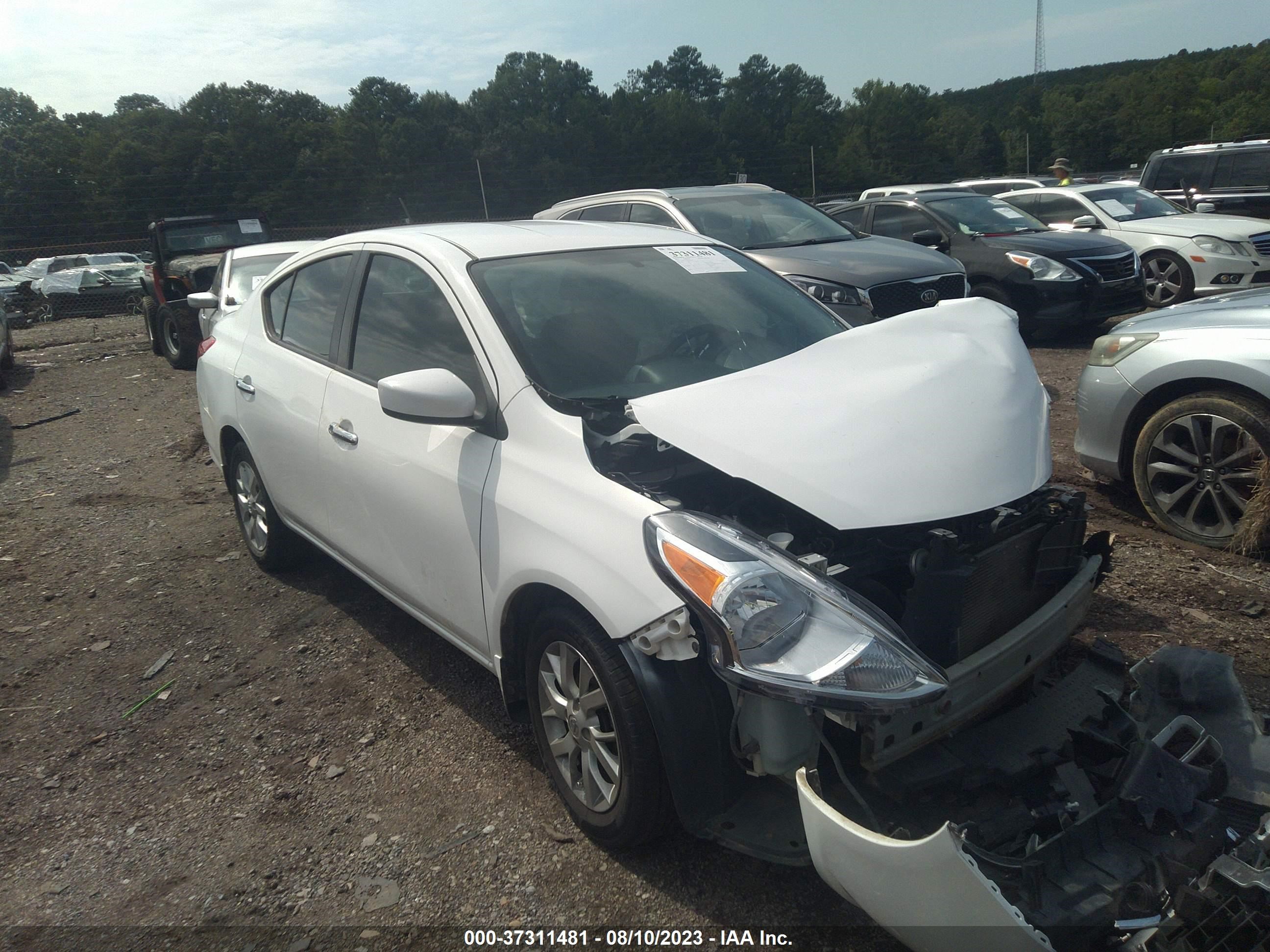 nissan versa 2017 3n1cn7ap4hl867972