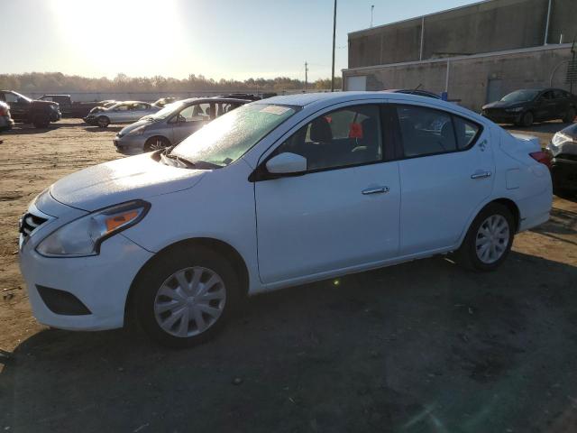 nissan versa s 2018 3n1cn7ap4jl828675