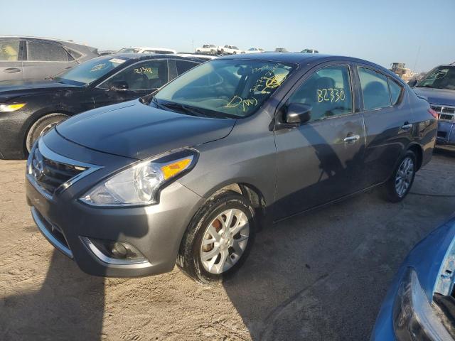 nissan versa s 2018 3n1cn7ap4jl878377