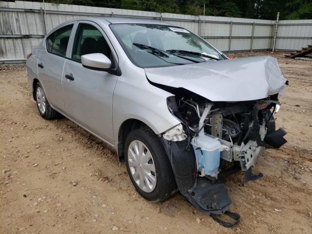 nissan versa s 2018 3n1cn7ap4jl888360