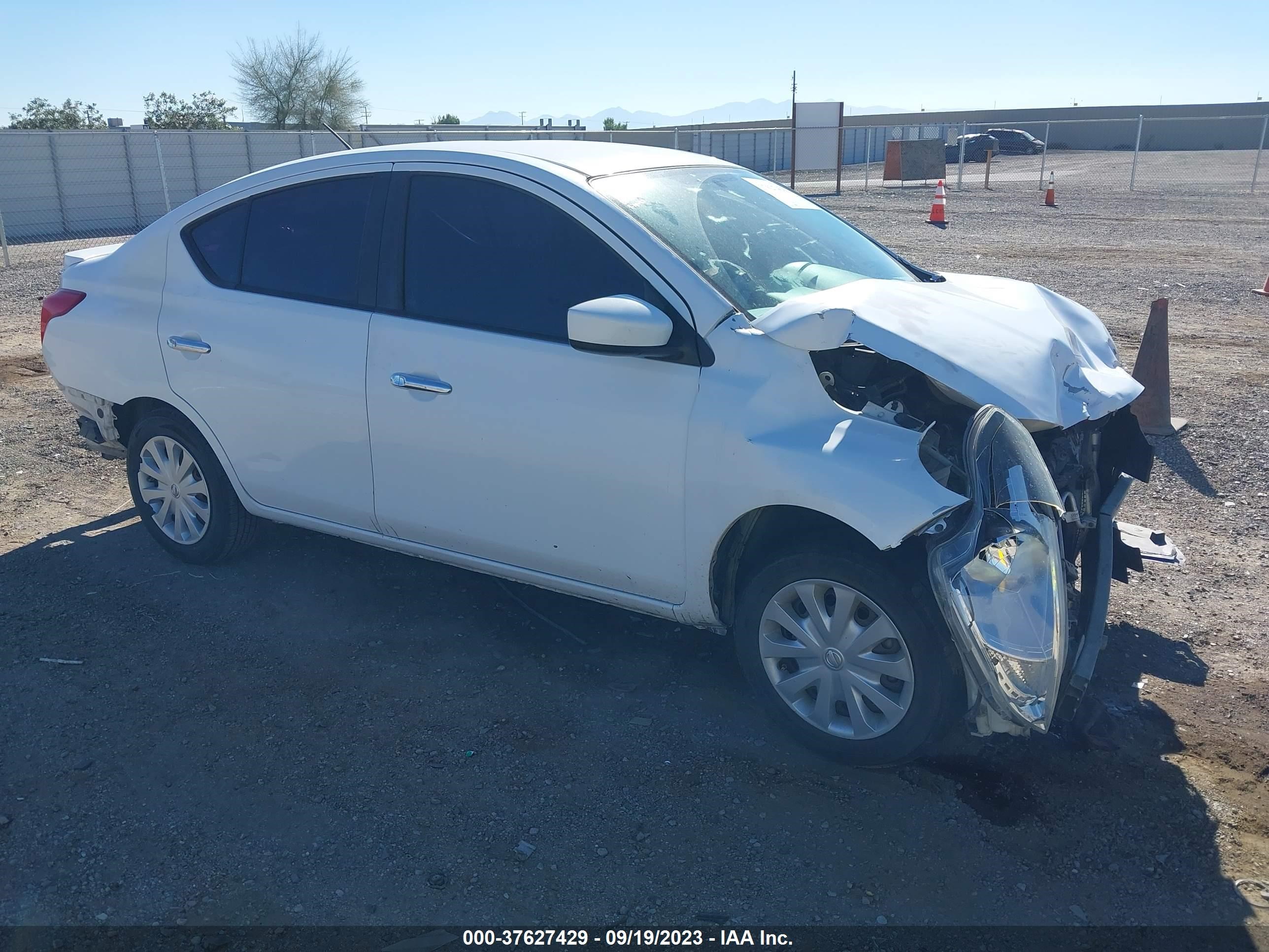 nissan versa 2016 3n1cn7ap5gl832016