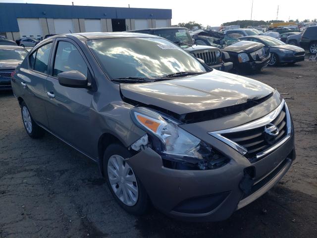 nissan versa s 2017 3n1cn7ap5hl884571