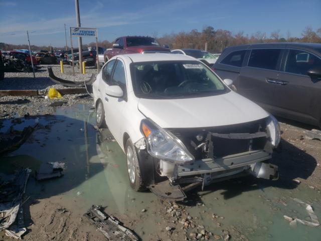 nissan versa s 2018 3n1cn7ap5jl828524