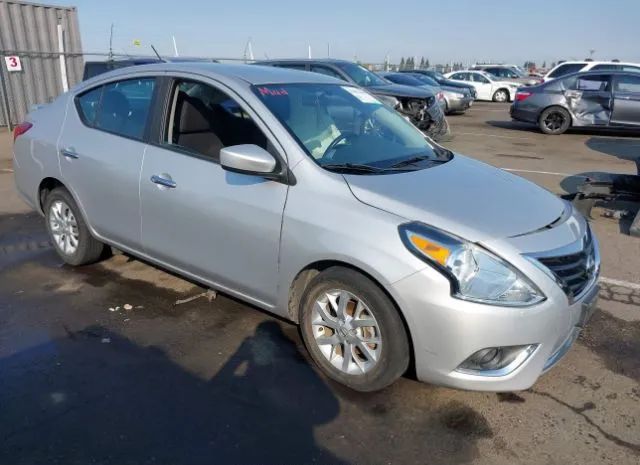 nissan versa sedan 2018 3n1cn7ap5jl874127