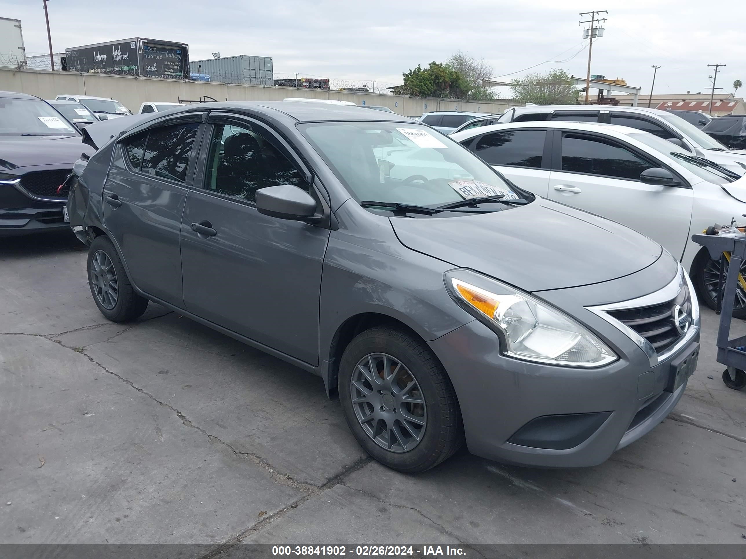 nissan versa 2019 3n1cn7ap5kl805066