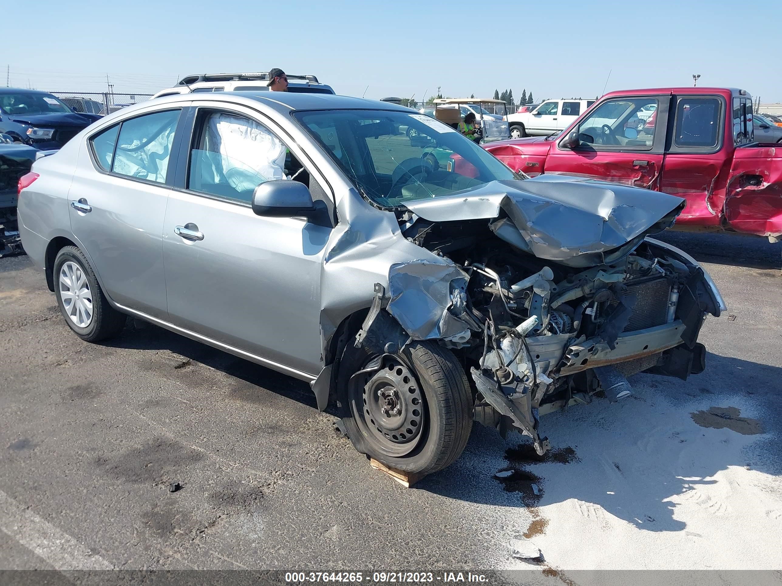 nissan versa 2014 3n1cn7ap6ek462116