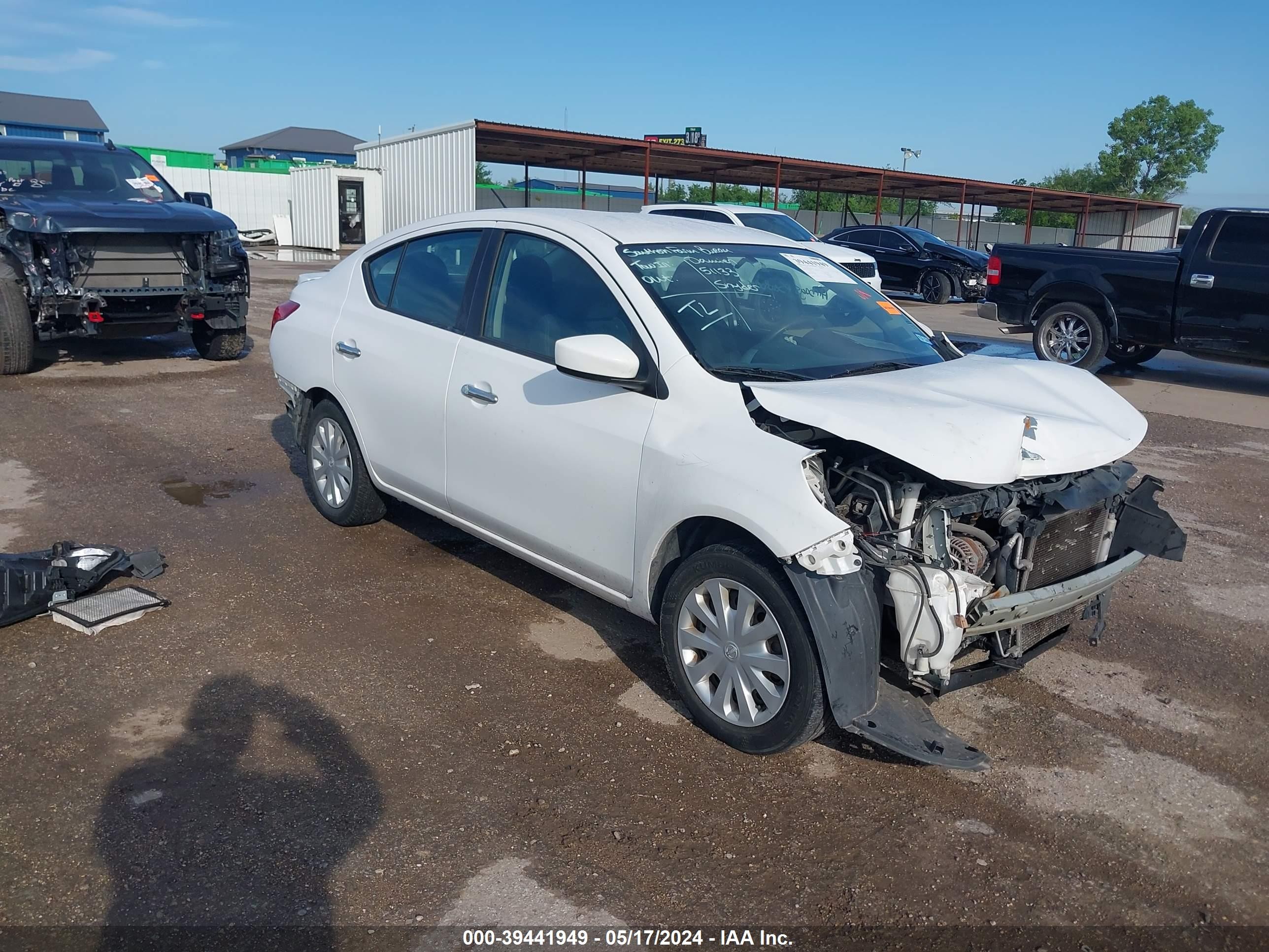 nissan versa 2016 3n1cn7ap6gl852906