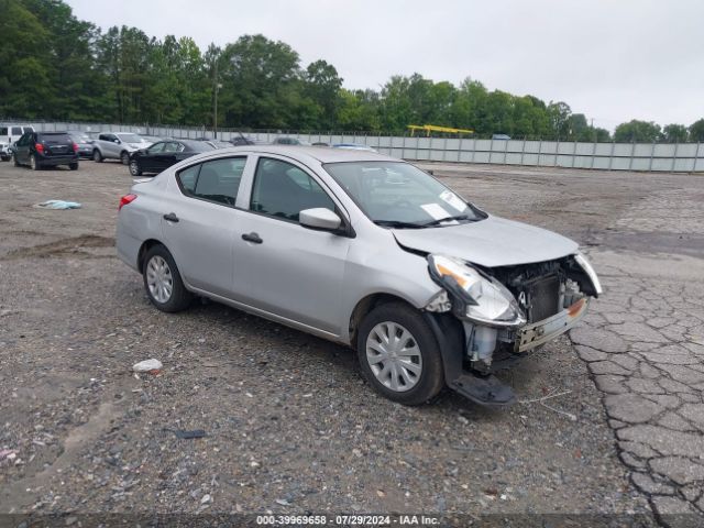 nissan versa 2018 3n1cn7ap6jl814776