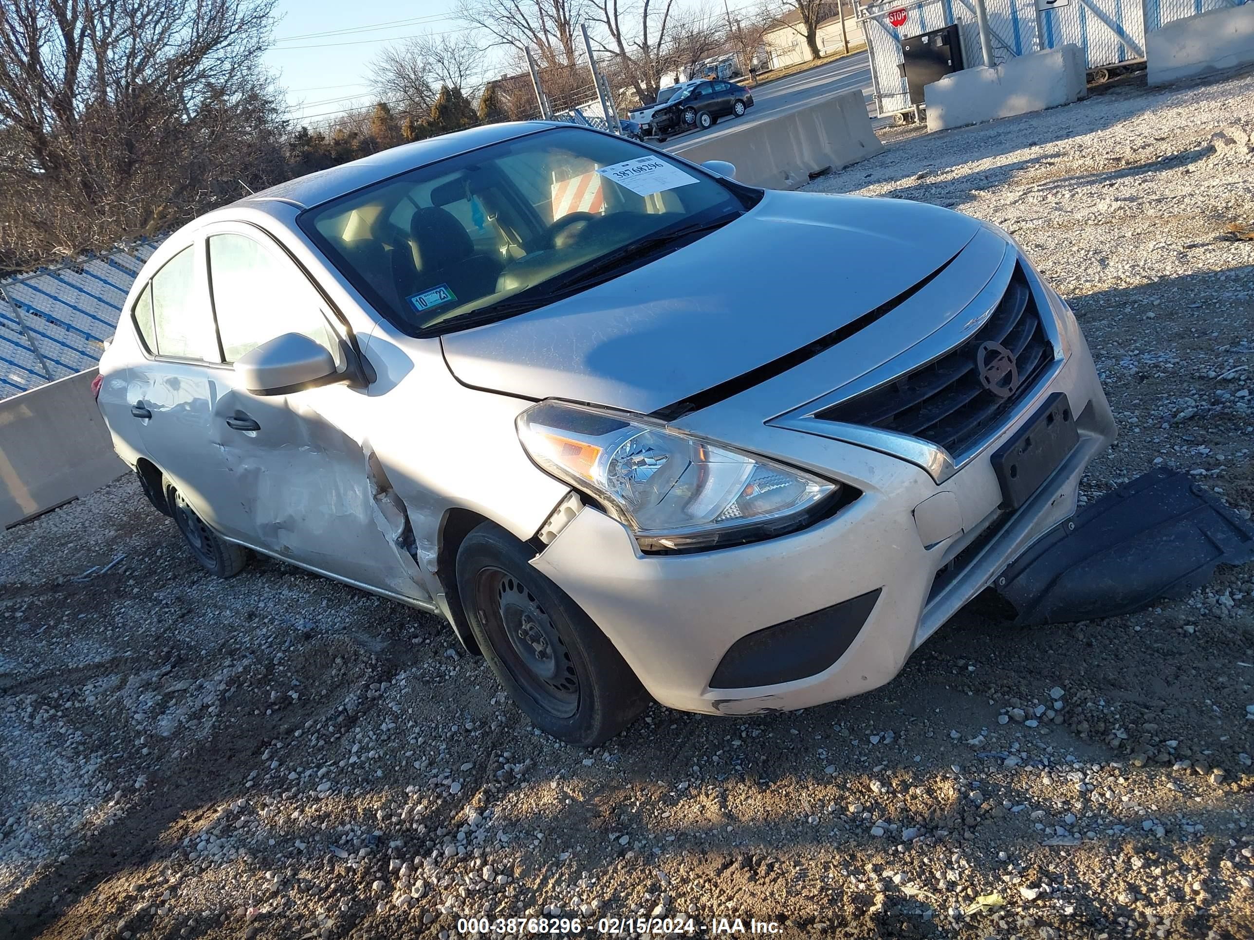 nissan versa 2019 3n1cn7ap6kl816643