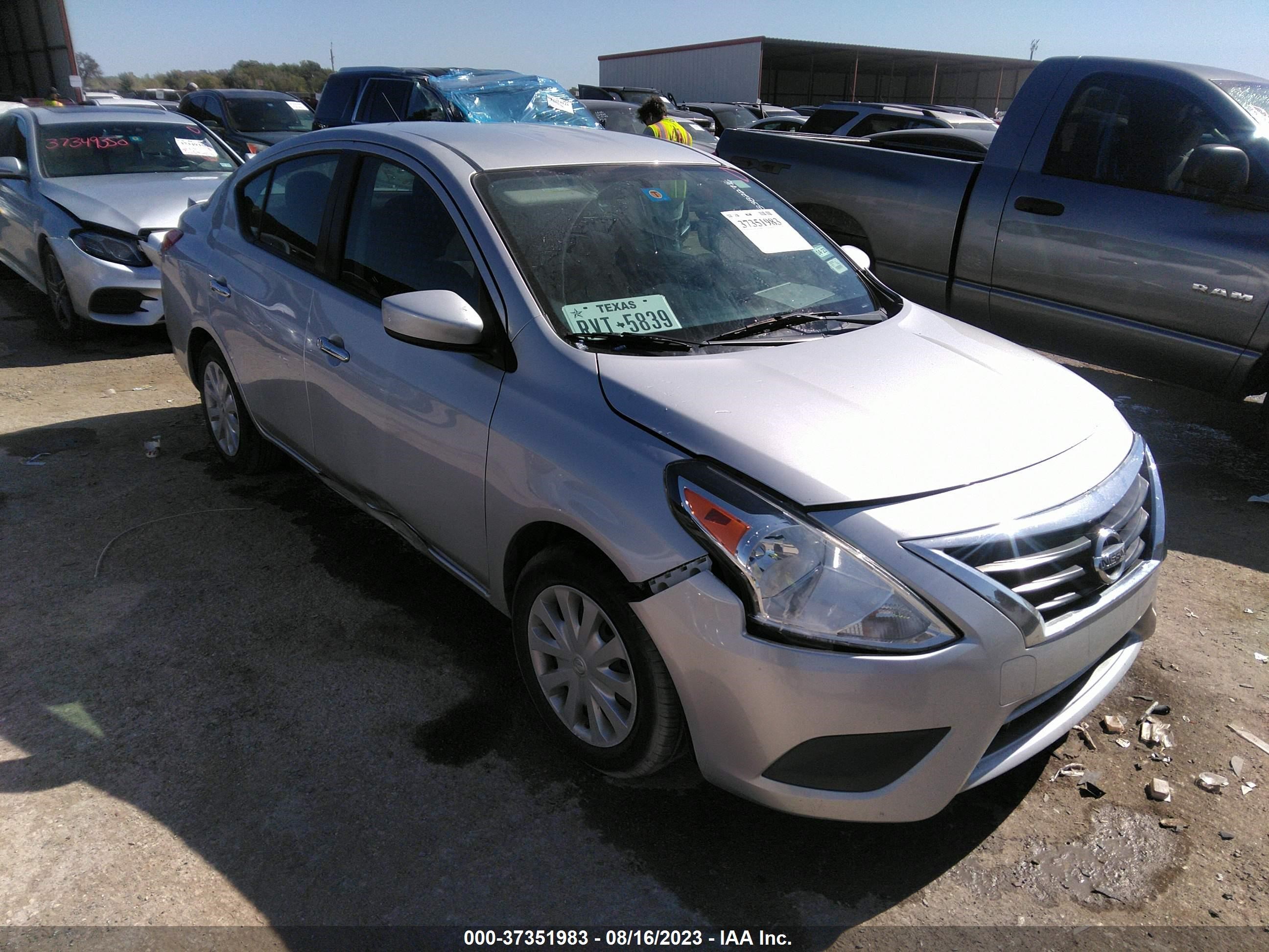 nissan versa 2019 3n1cn7ap6kl865194