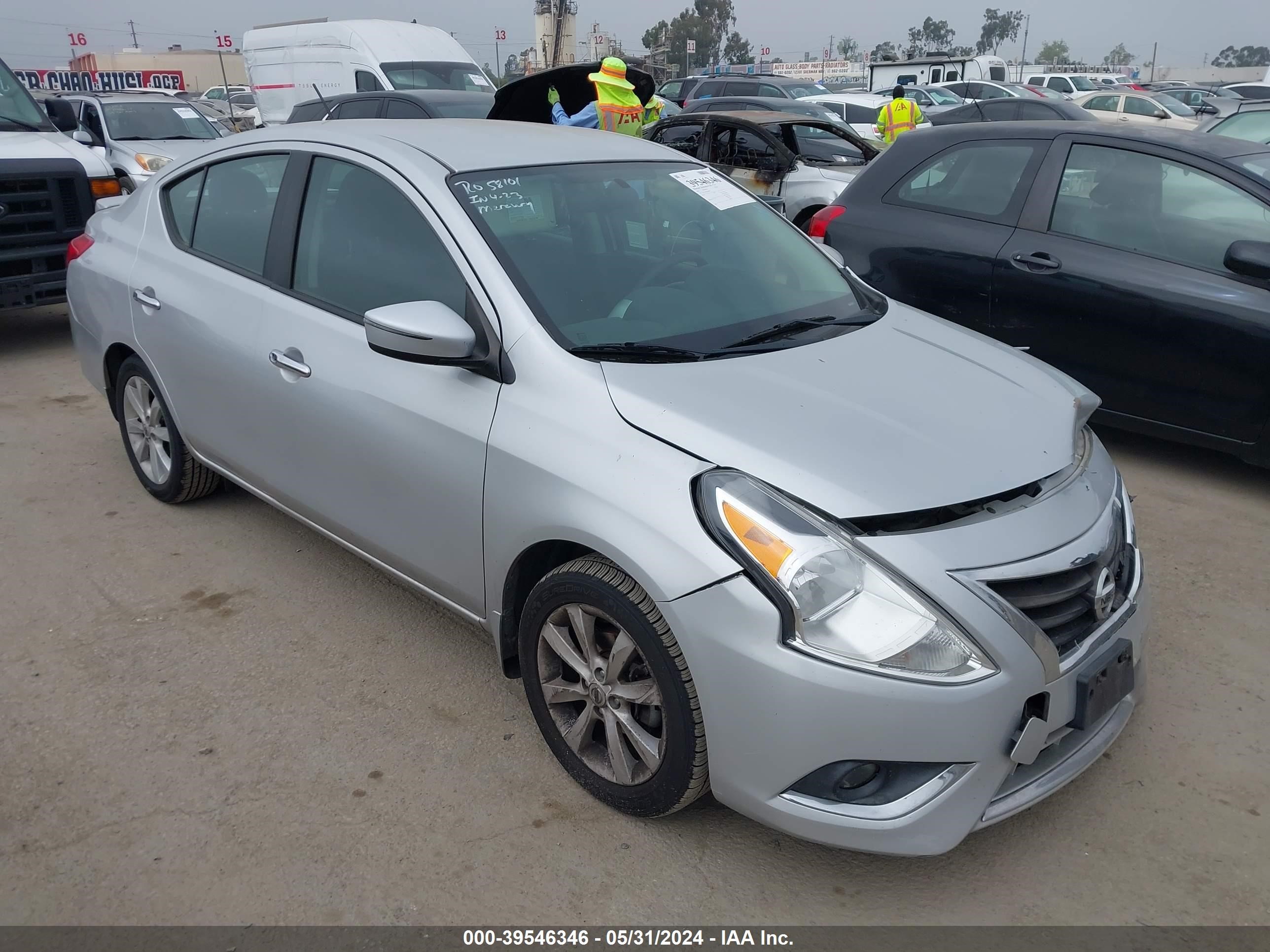 nissan versa 2015 3n1cn7ap7fl800568