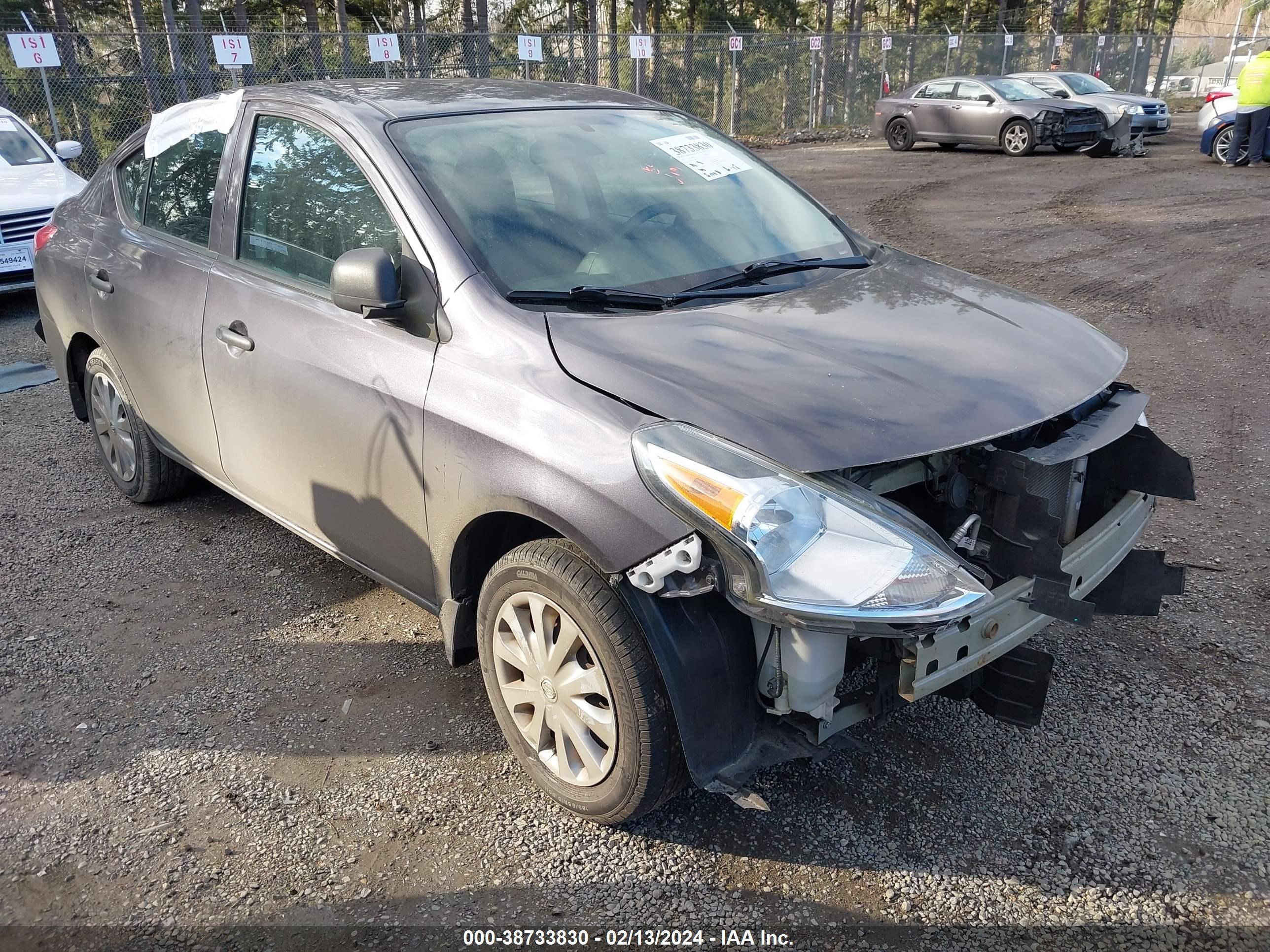 nissan versa 2015 3n1cn7ap7fl823557