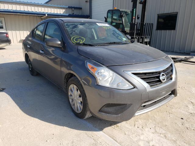 nissan versa s 2017 3n1cn7ap7hl896110