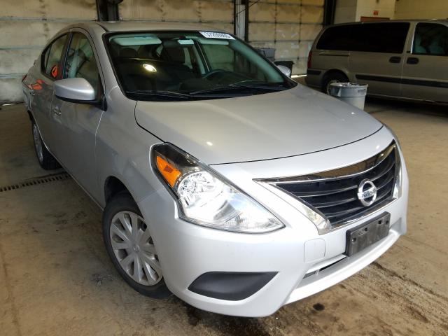 nissan versa s 2018 3n1cn7ap7jk393513