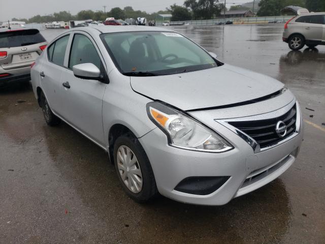 nissan versa s 2018 3n1cn7ap7jl809215