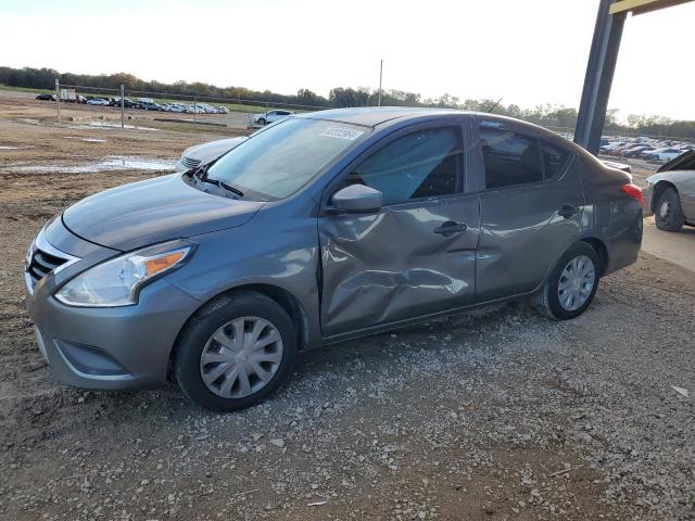 nissan versa s 2018 3n1cn7ap7jl823776