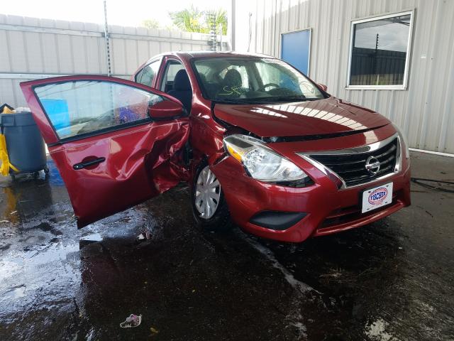 nissan versa s 2018 3n1cn7ap7jl824538