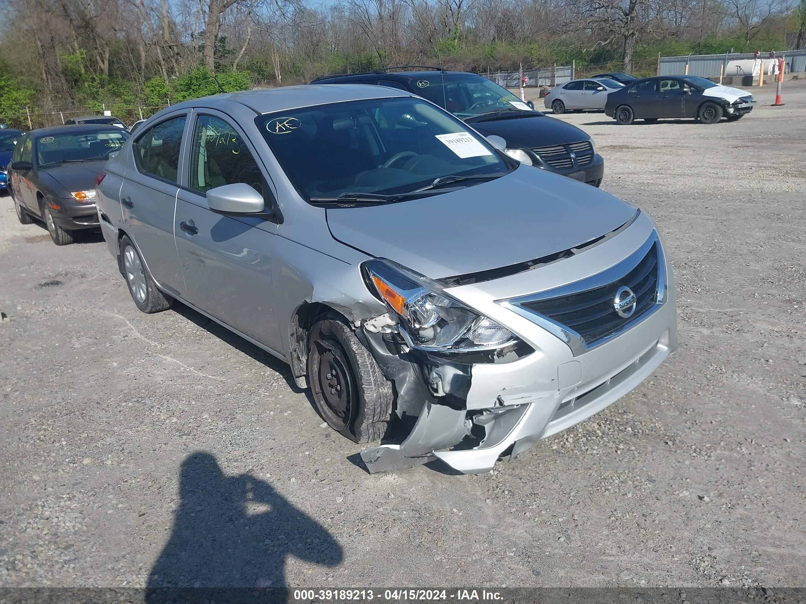 nissan versa 2018 3n1cn7ap7jl866854