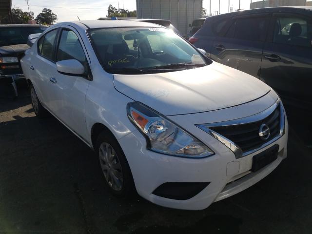 nissan versa s 2018 3n1cn7ap7jl872475