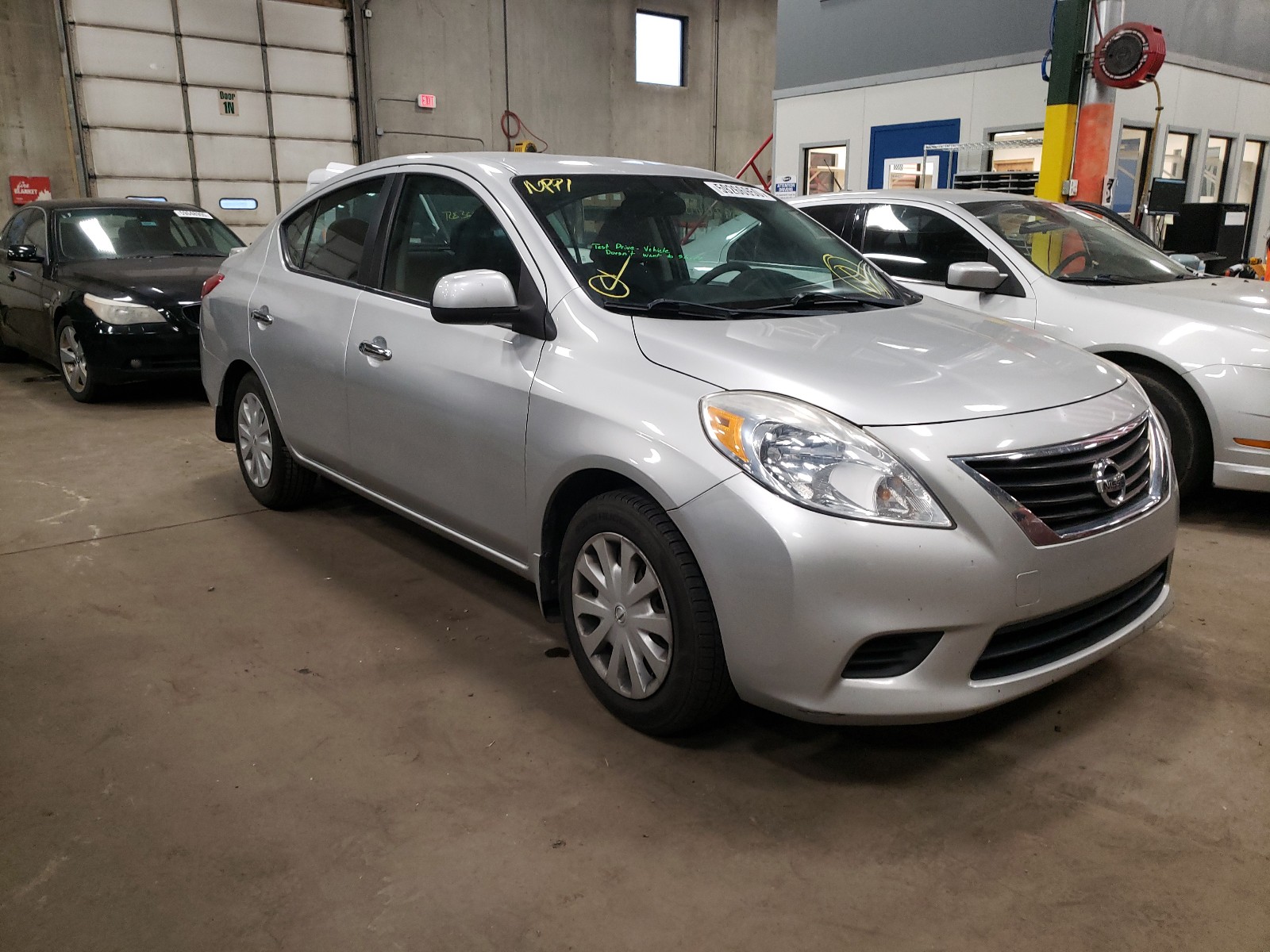 nissan versa s 2013 3n1cn7ap8dl841031