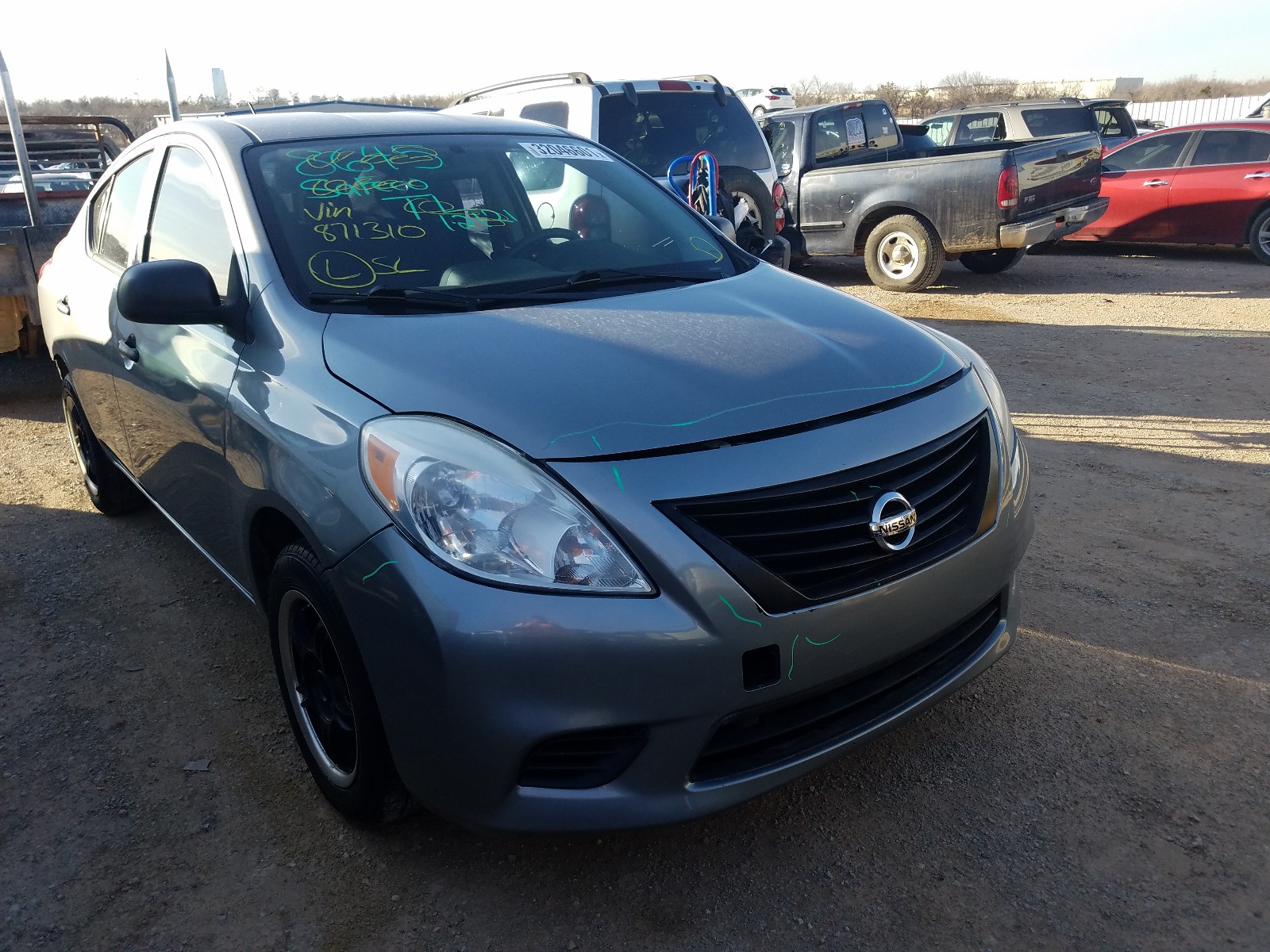 nissan versa s 2013 3n1cn7ap8dl871310