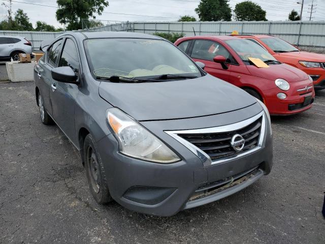 nissan versa s 2018 3n1cn7ap8jl821535