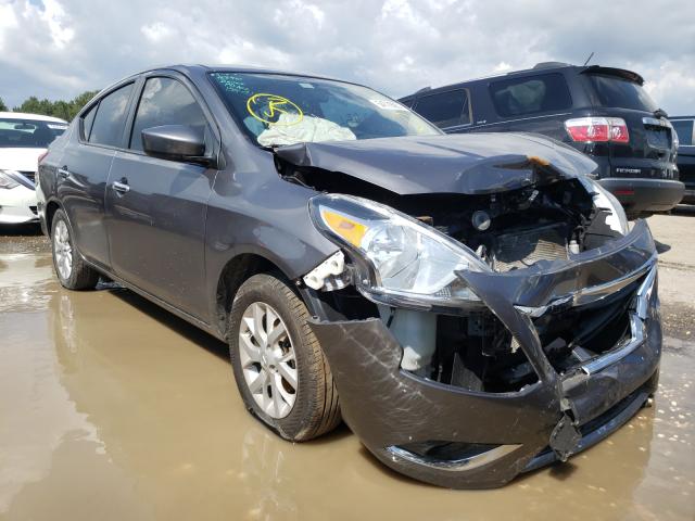 nissan versa s 2018 3n1cn7ap8jl834642