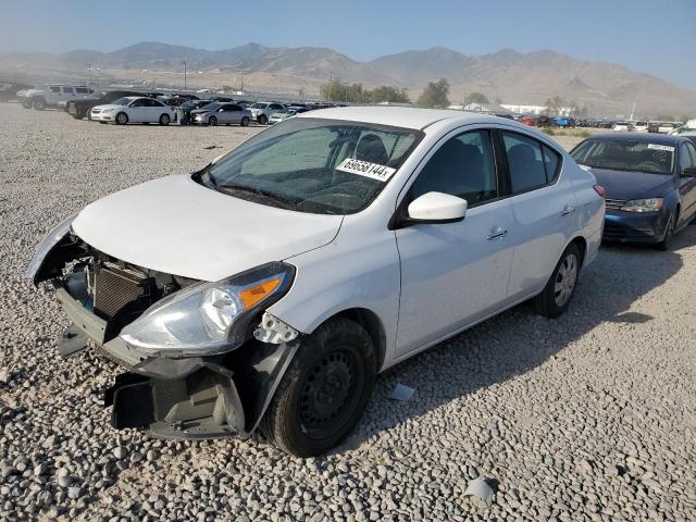 nissan versa s 2018 3n1cn7ap8jl853479