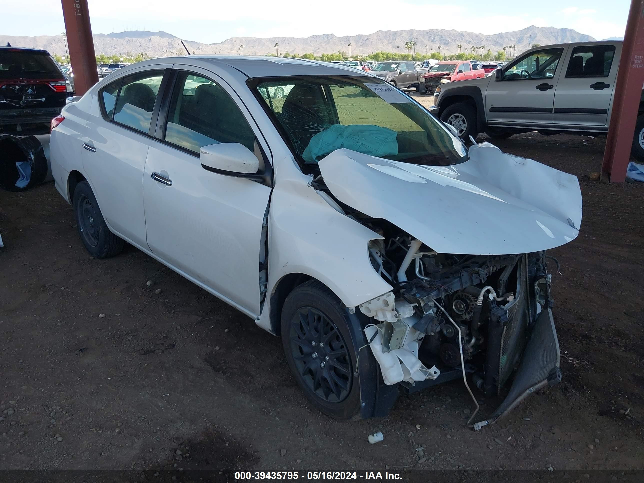 nissan versa 2019 3n1cn7ap8kl805952