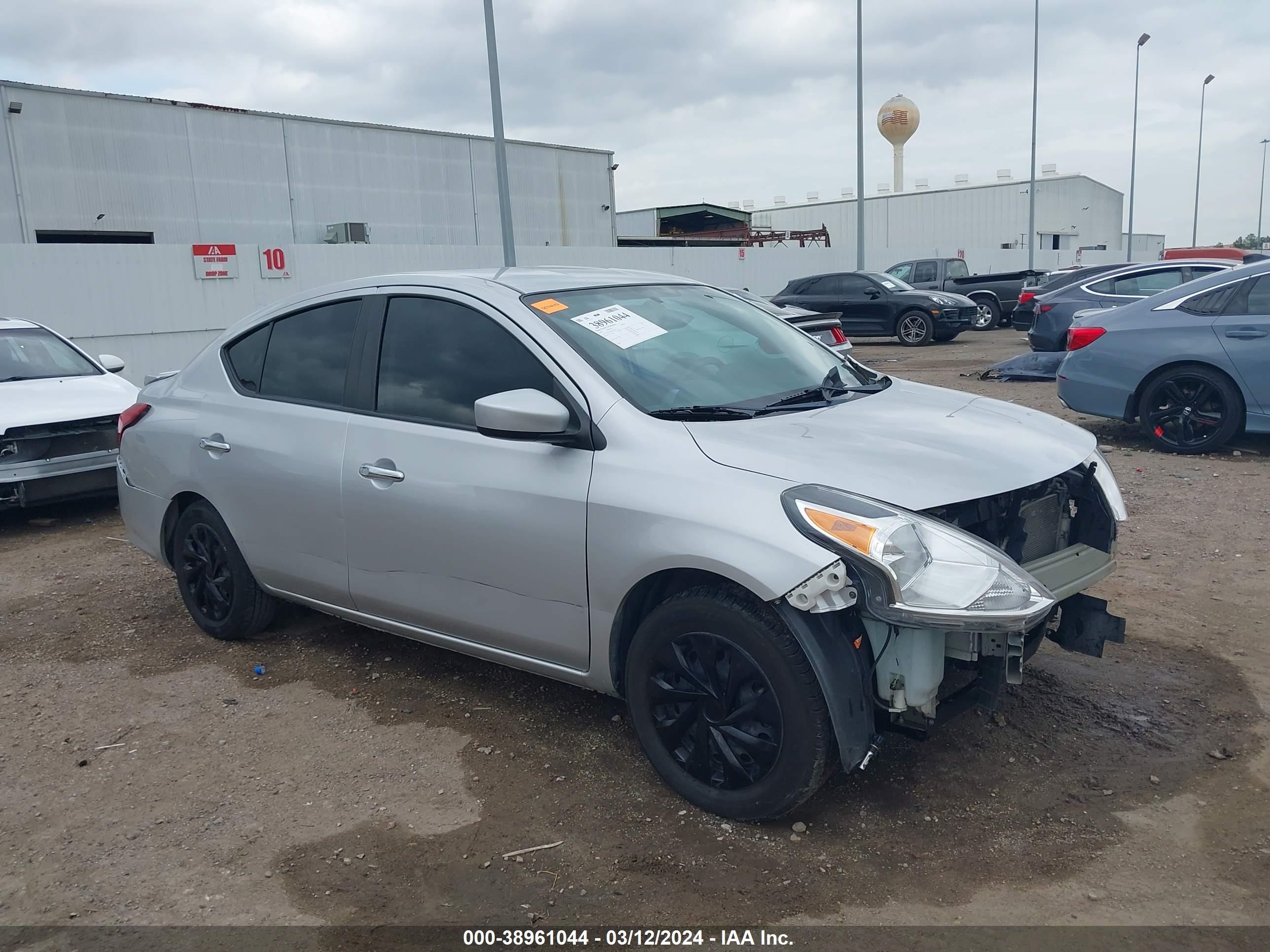 nissan versa 2019 3n1cn7ap8kl845738