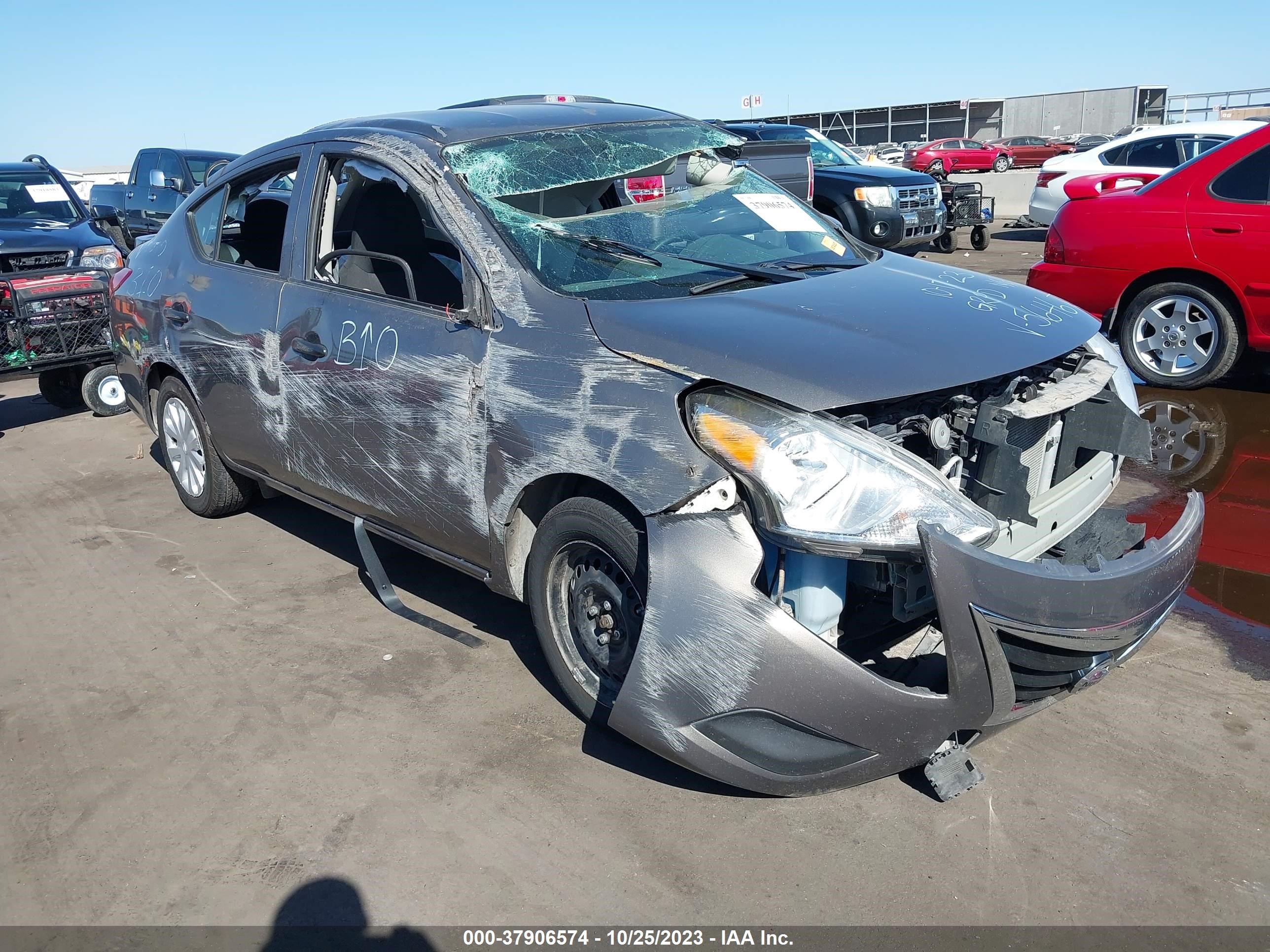 nissan versa 2016 3n1cn7ap9gl905646