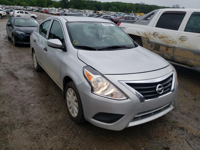 nissan versa s 2018 3n1cn7ap9jl806090