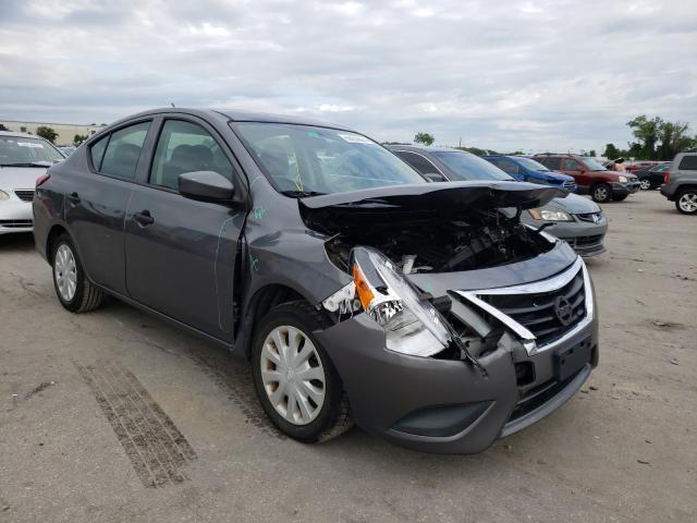 nissan versa s 2018 3n1cn7ap9jl887494