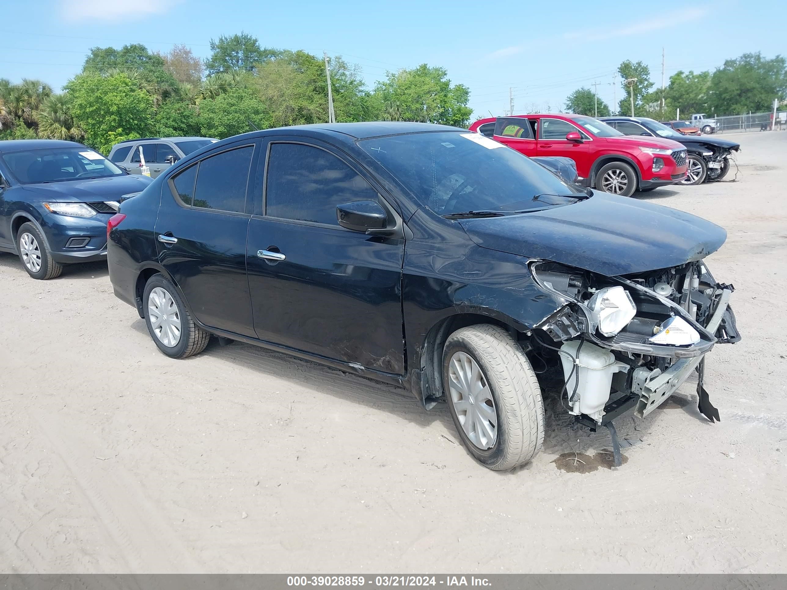 nissan versa 2017 3n1cn7apxhl899941