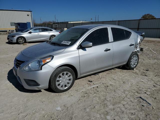 nissan versa s 2019 3n1cn7apxkl826138