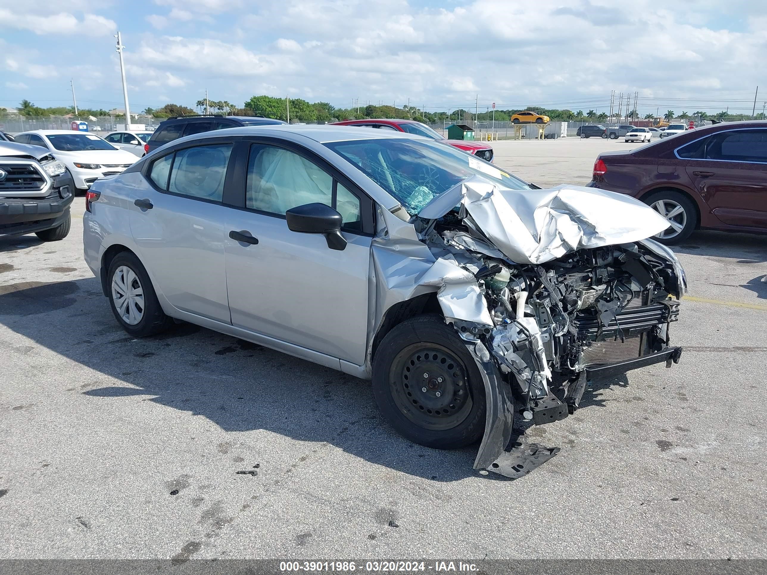 nissan versa 2021 3n1cn8dv2ml810468