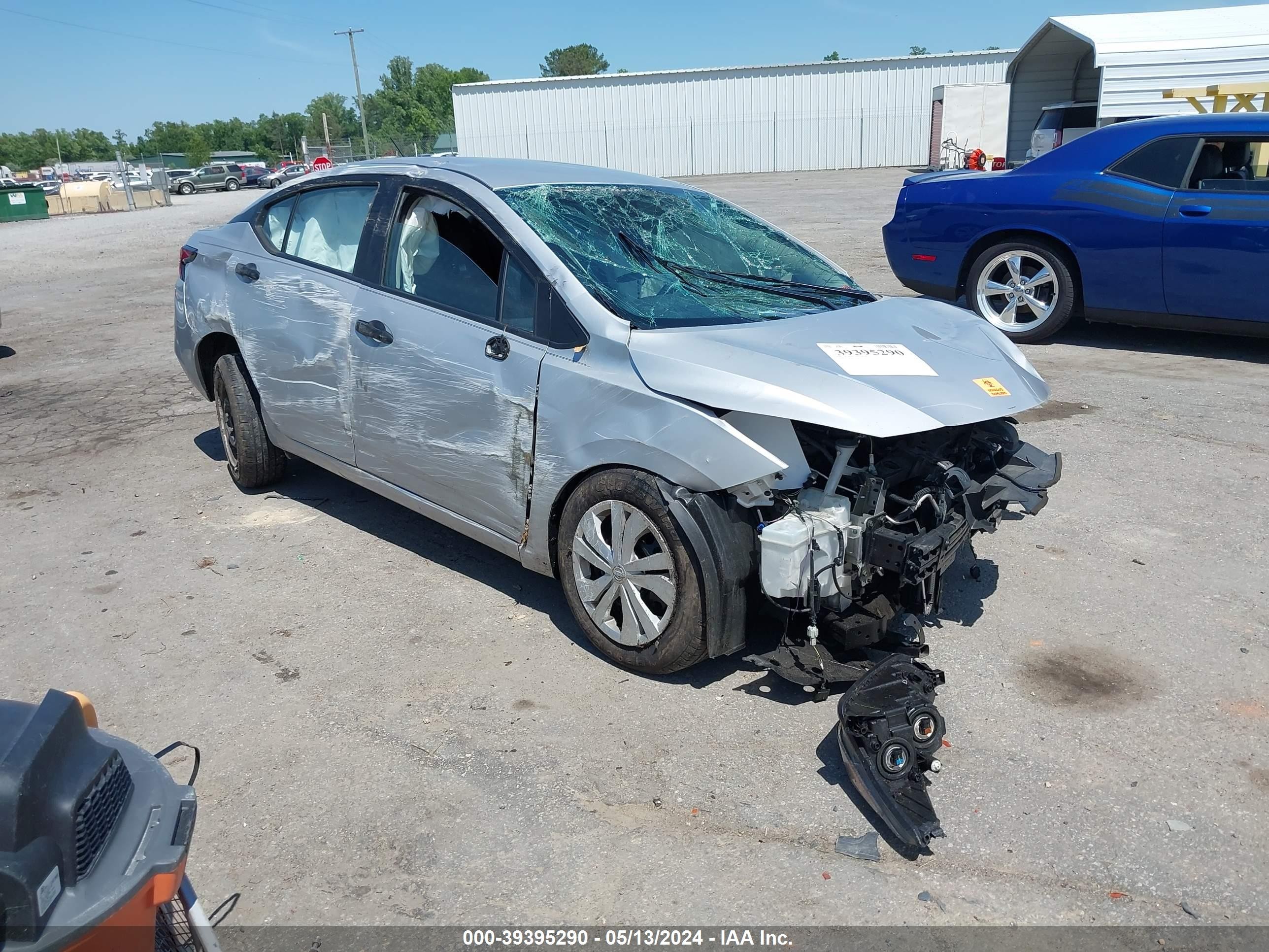 nissan versa 2020 3n1cn8dv4ll800832