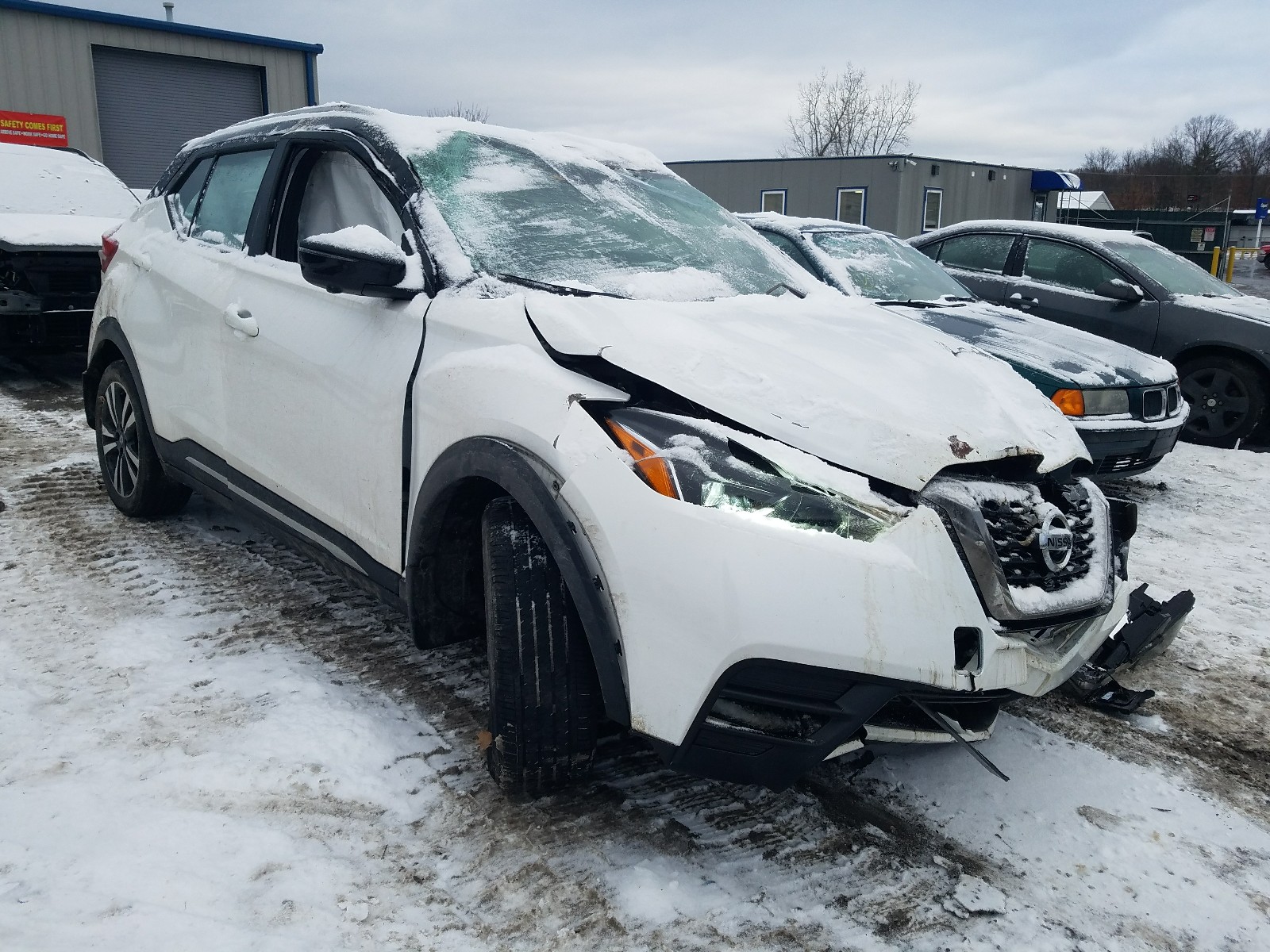 nissan kicks s 2018 3n1cp5cu0jl510196