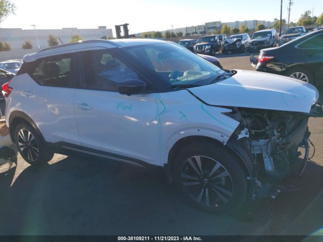 nissan kicks 2018 3n1cp5cu2jl521927