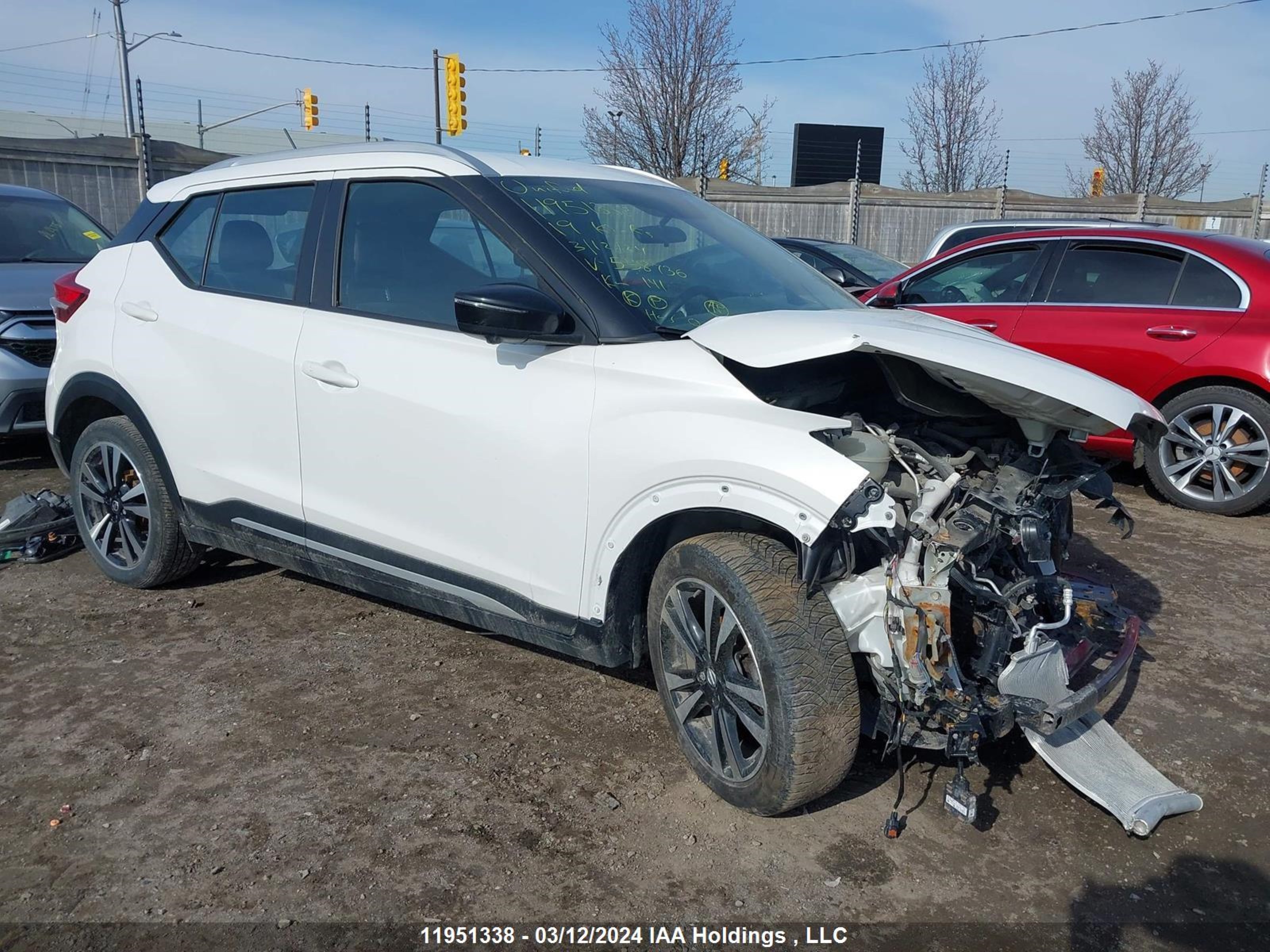 nissan kicks 2019 3n1cp5cu2kl558736