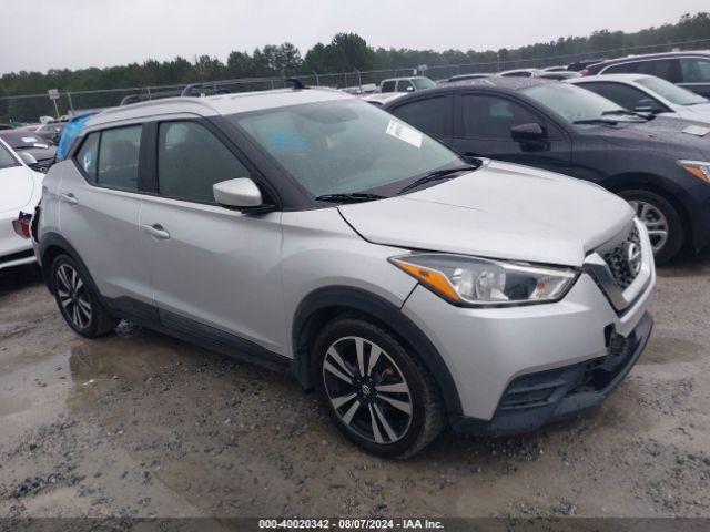 nissan kicks 2018 3n1cp5cu5jl538141