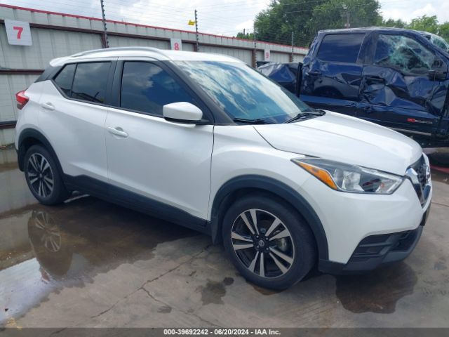 nissan kicks 2018 3n1cp5cu7jl531840