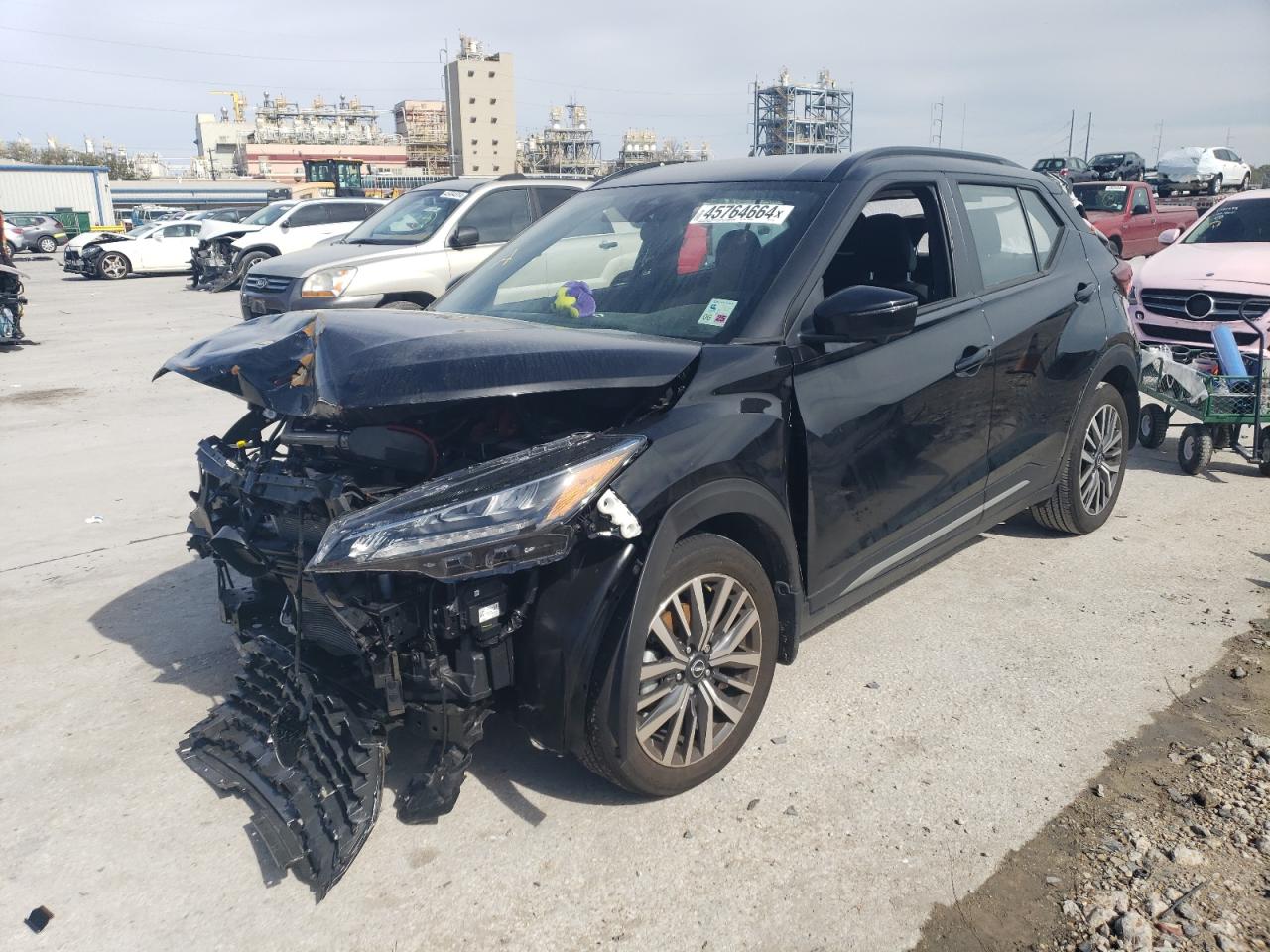 nissan kicks 2023 3n1cp5dv4pl513845