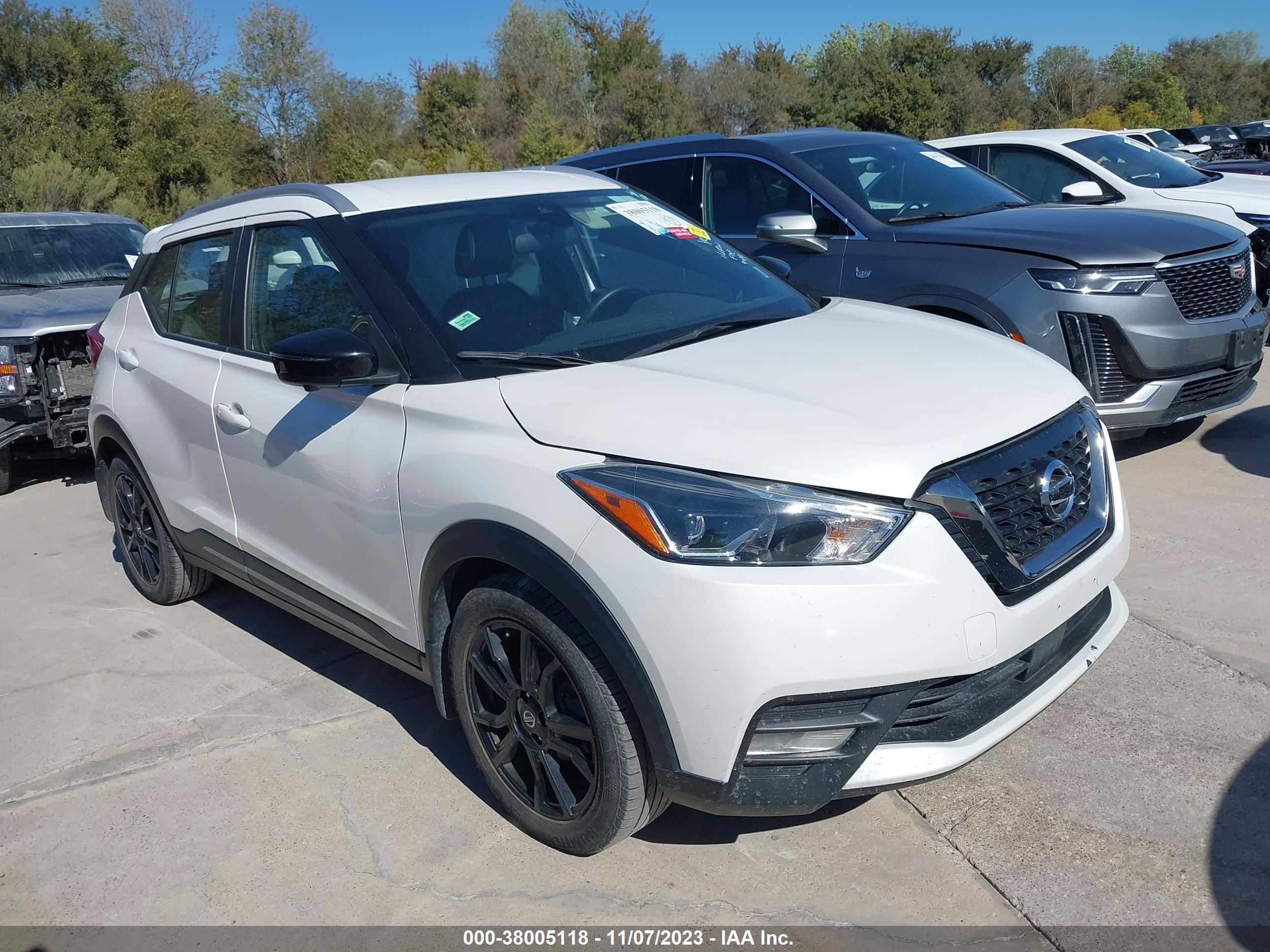 nissan kicks 2020 3n1cp5dv7ll564413