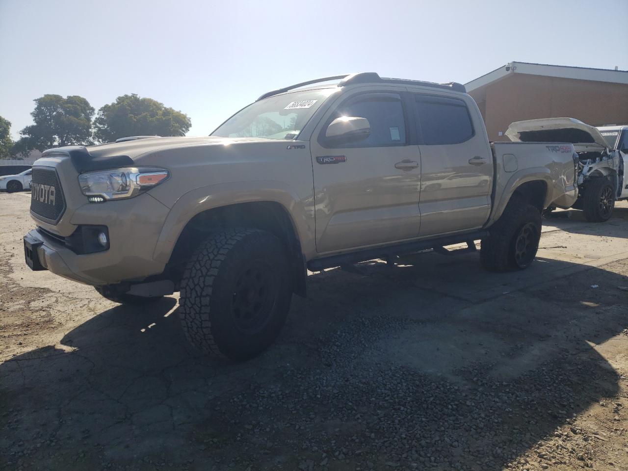 toyota tacoma 2017 3tmcz5an4hm083046