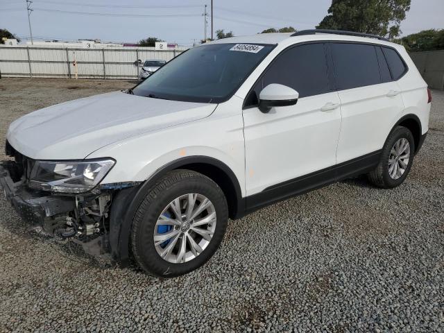 volkswagen tiguan s 2018 3vv1b7ax8jm065424