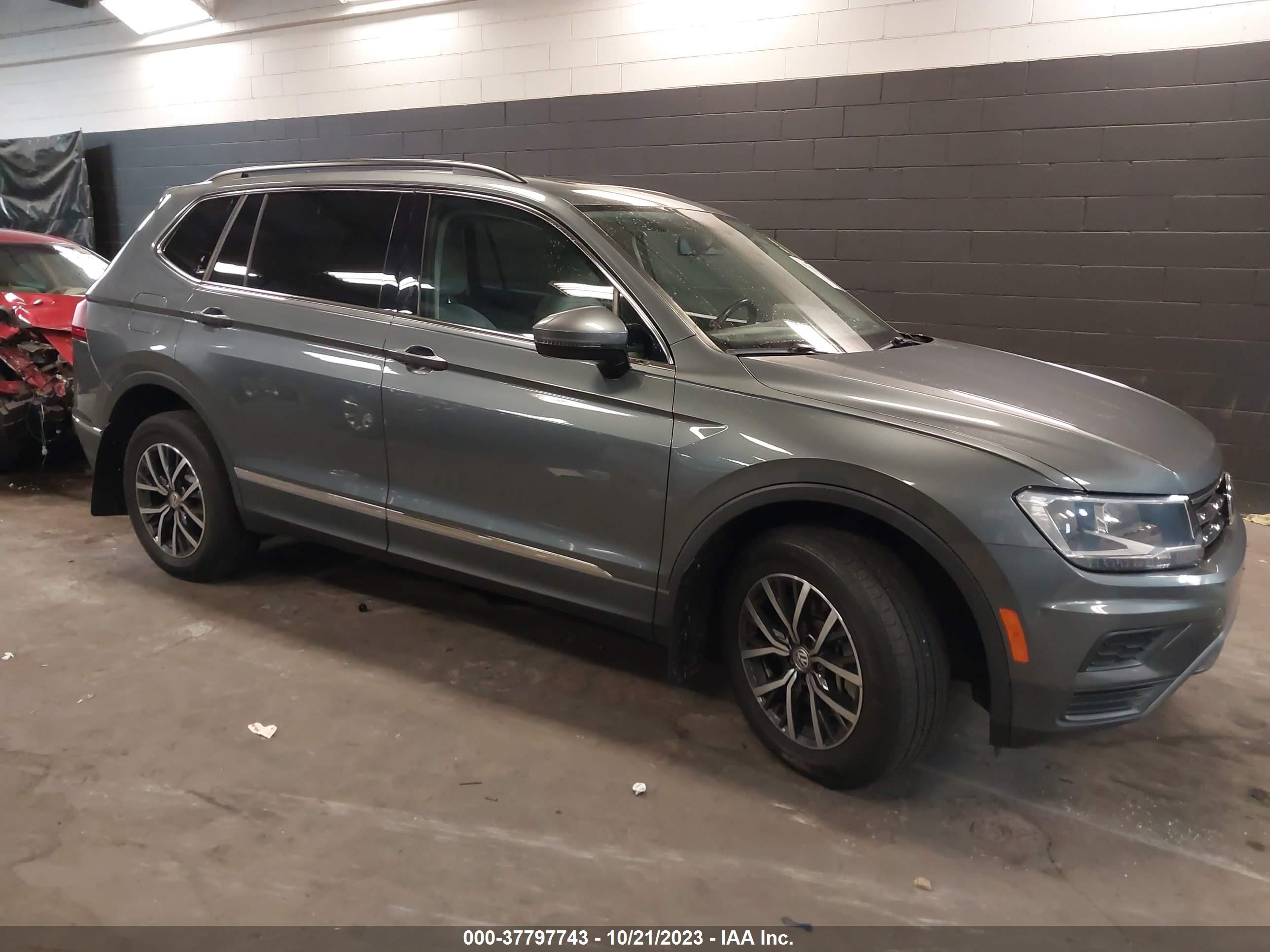 volkswagen tiguan 2018 3vv2b7ax2jm210347