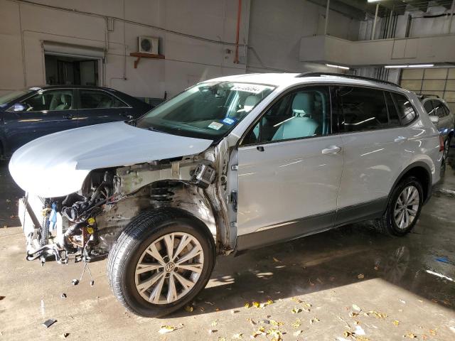 volkswagen tiguan se 2018 3vv2b7ax6jm009275