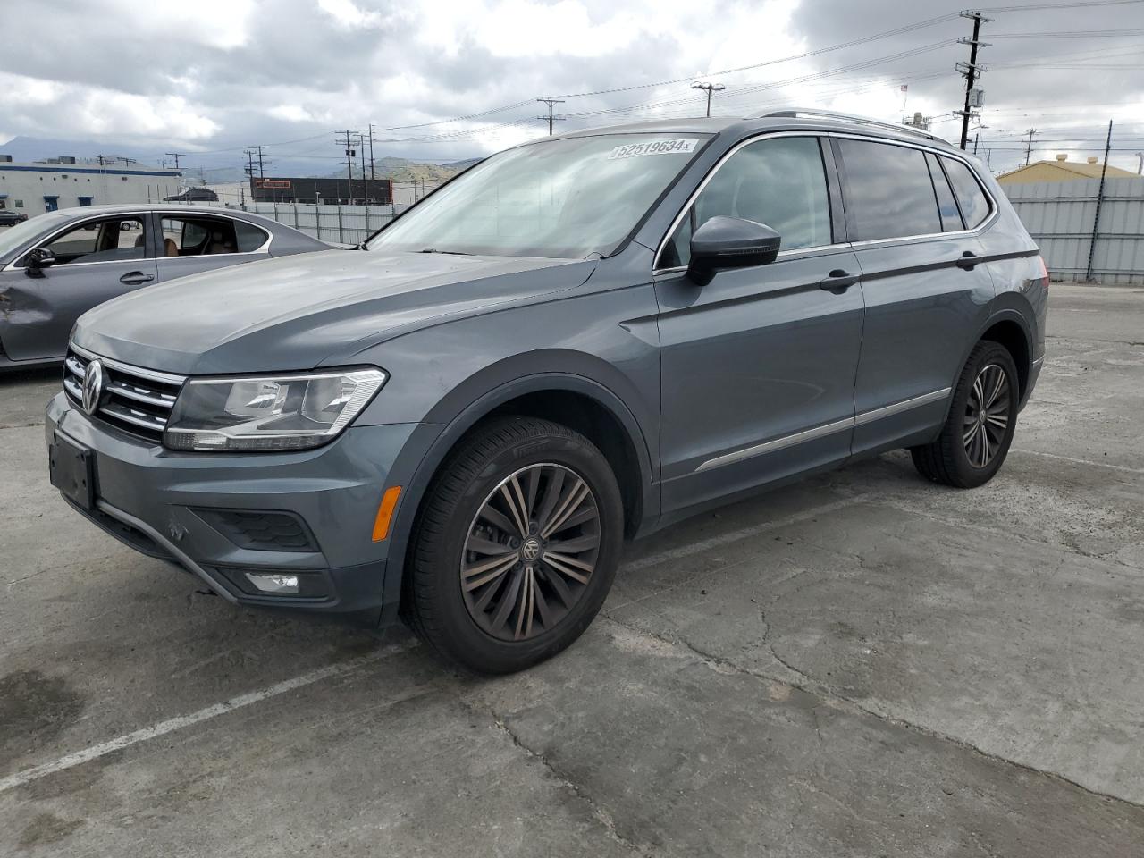 volkswagen tiguan 2018 3vv2b7ax9jm181168