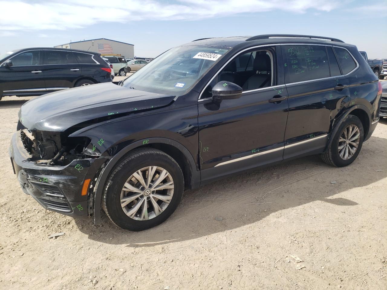 volkswagen tiguan 2018 3vv3b7ax0jm069069